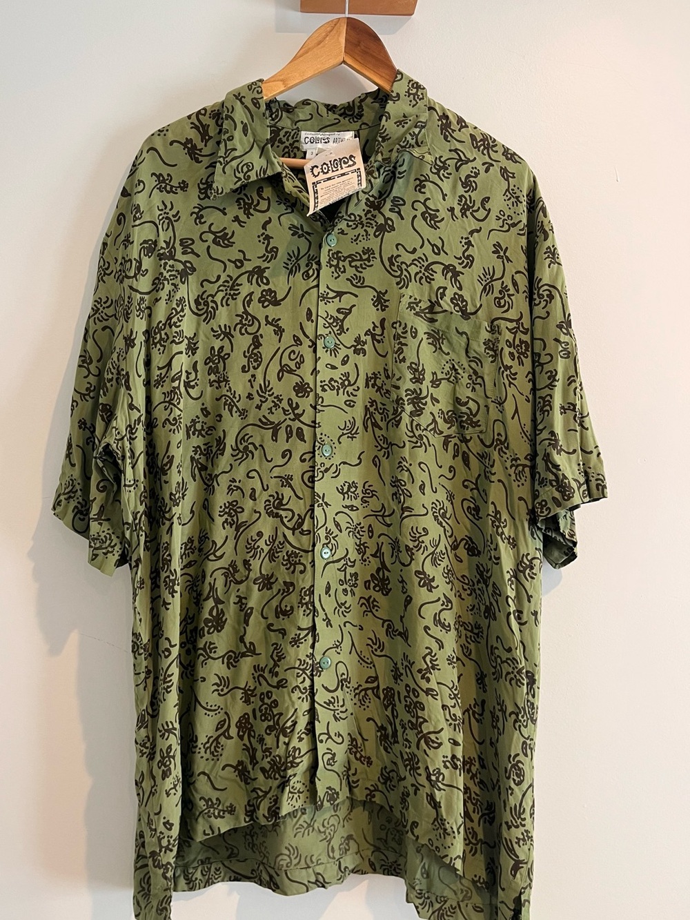 Colors Artwear Men’s Short Sleeve Button Up Shirt XXL Green Tribal Block Print